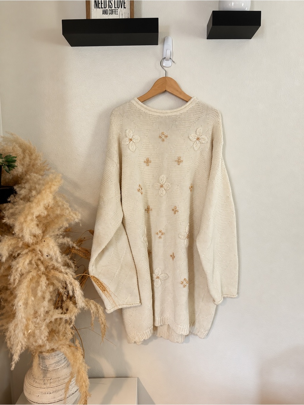 Vintage 90s Lizsport Floral Appliqué Beaded Oversized Knit Sweater M